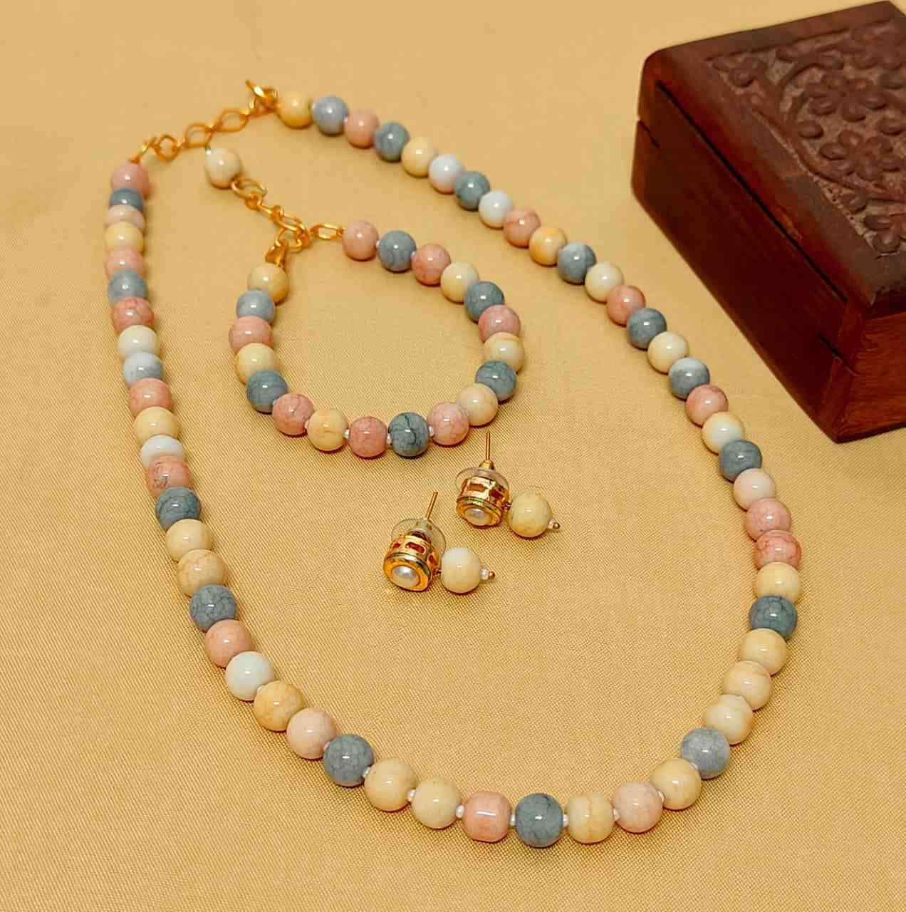 Beautiful Premium Quality Pearl Mala With Tops And Bracelet Combo...